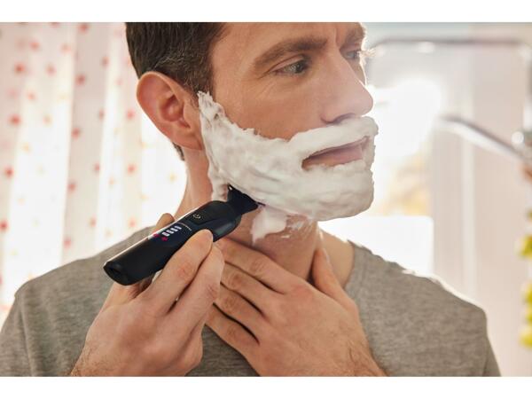 Single-blade beard trimmer