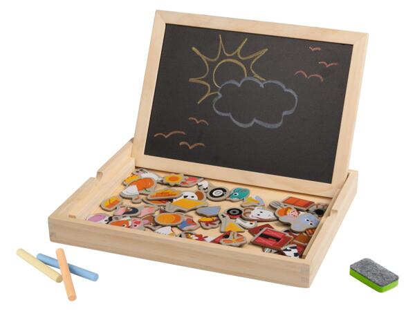 Magnetic activity box or activity game