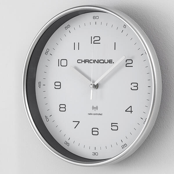 Funk-Wanduhr