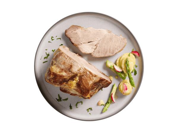 Frisches Schweine-Karree im Ganzen