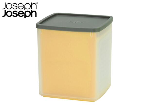 Joseph Joseph Box Grater With Collecting Base