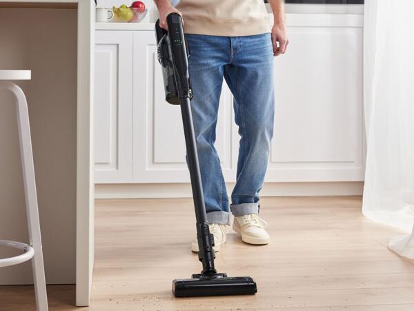 Cordless Cyclone Vacuum Cleaner
