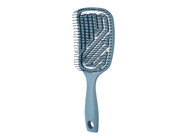 Straw Vent Hairbrush