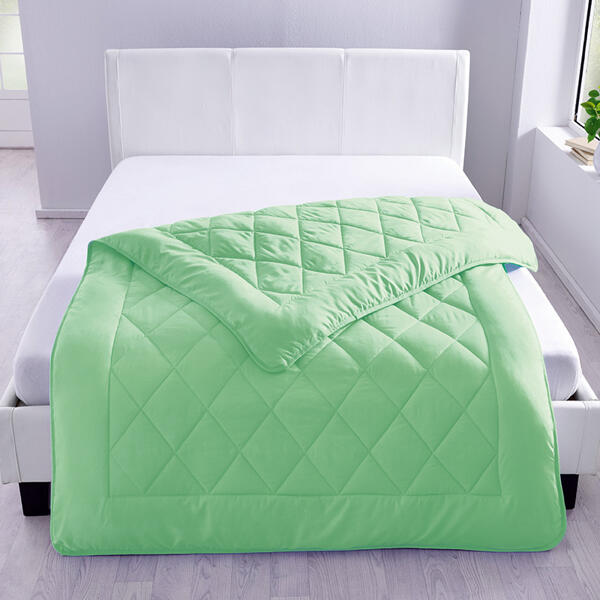 Sommer-Leichtsteppbett