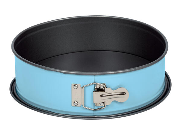 Springform Cake Tin, Loaf Tin, Round Fluted Cake Tin