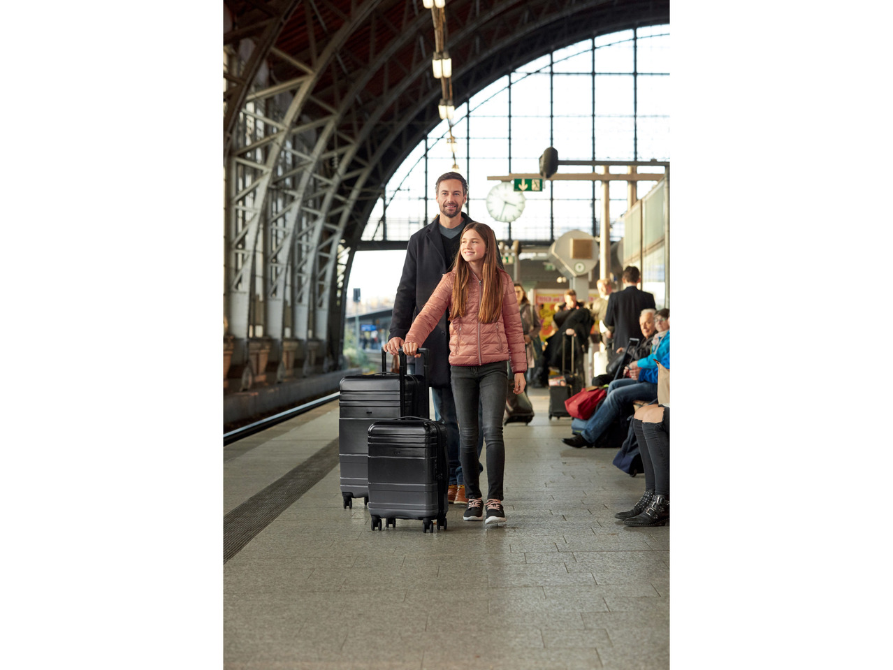 29L POLYCARBONATE CABIN CASE - BLACK