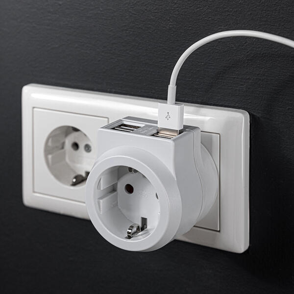 Steckdosenadapter