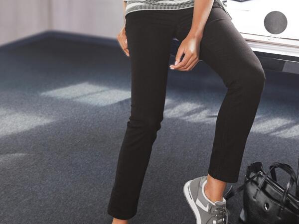 Ladies' Skinny Fit Jeans