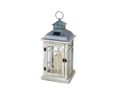 Gardenline 16" Wooden Solar Lantern
