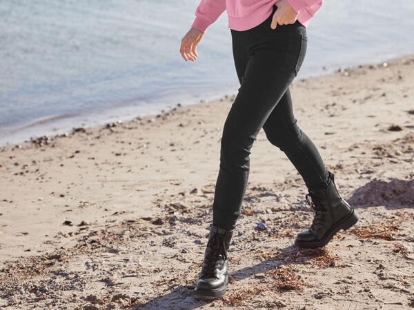Ladies' Jeggings