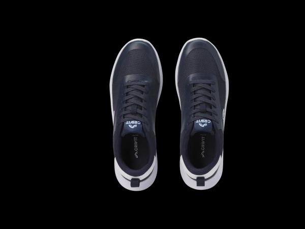 Men's trainers