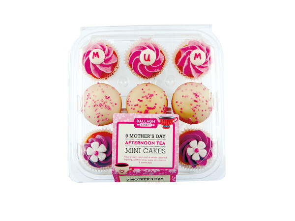 Mothers Day Mini Cakes