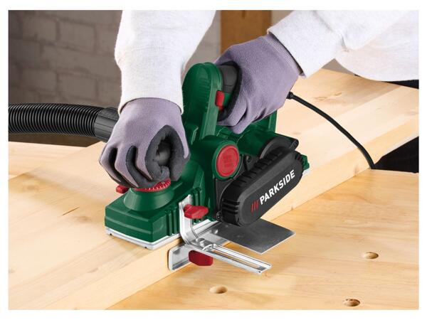 Electric planer
