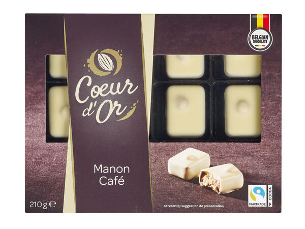 Manons au café