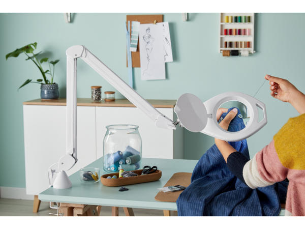 LED Magnifier Lamp