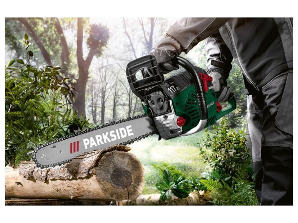 Petrol chainsaw