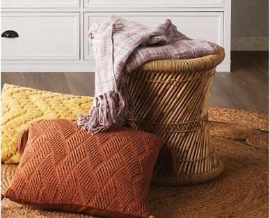 Mudha Stool
