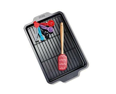 Crofton
Baking Pan Gift Set