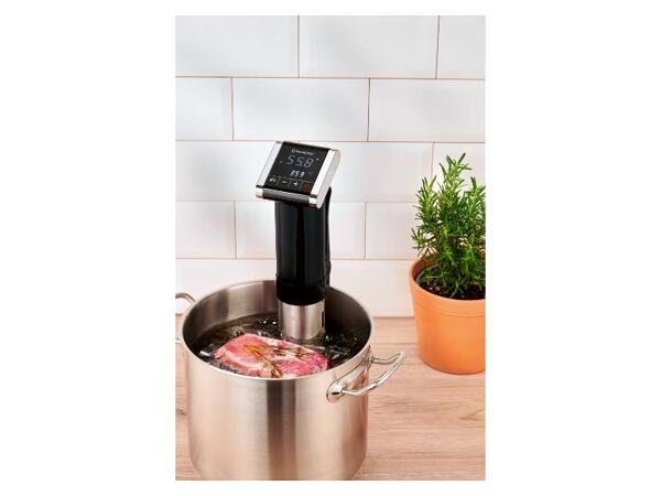 Vařič Sous Vide SSVS 1000 B2