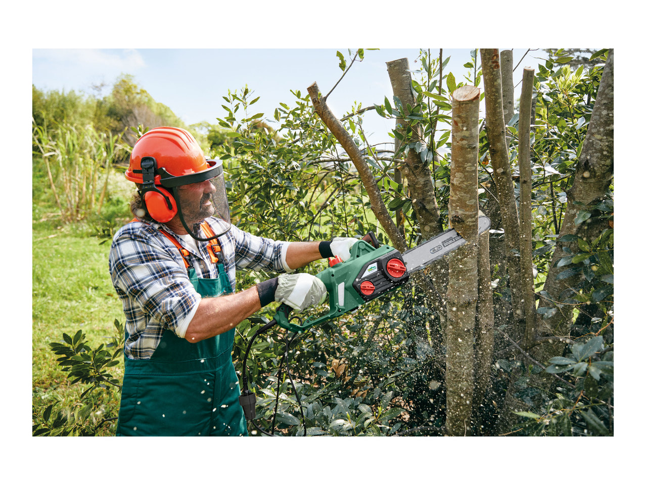 Parkside Electric Chainsaw1