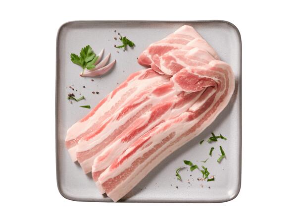 Frische Schweinebauch-Streifen