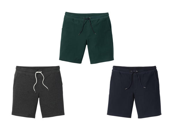Short molletonné pour homme1