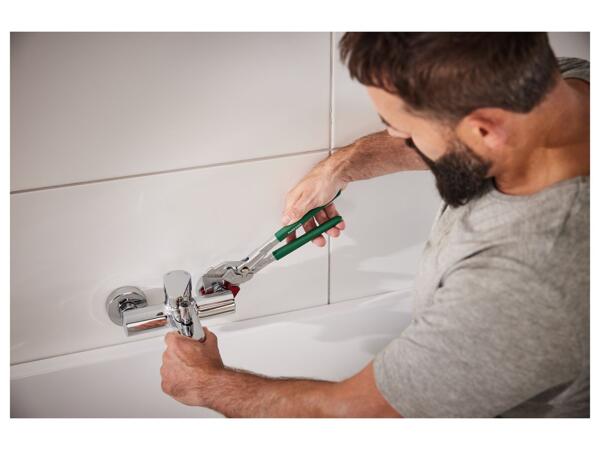 2-in-1 pliers wrench