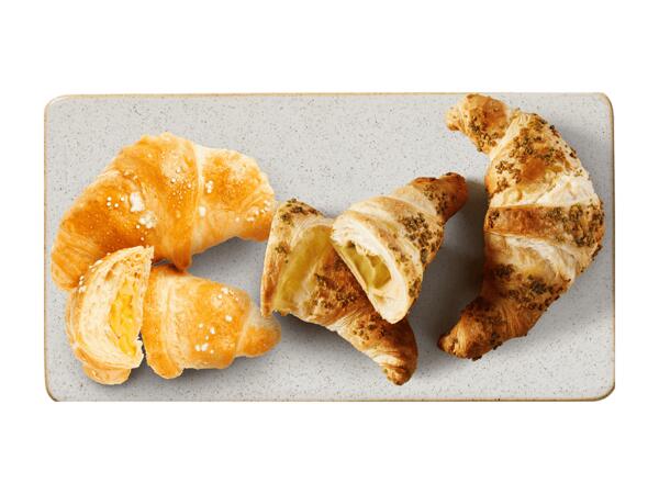 Croissant mit Pistazien- oder Konditorcremefüllung