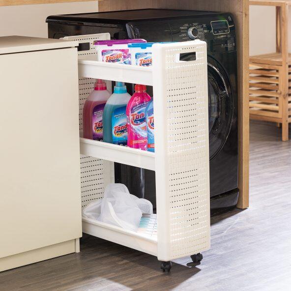 Petit meuble de rangement sur roulettes
