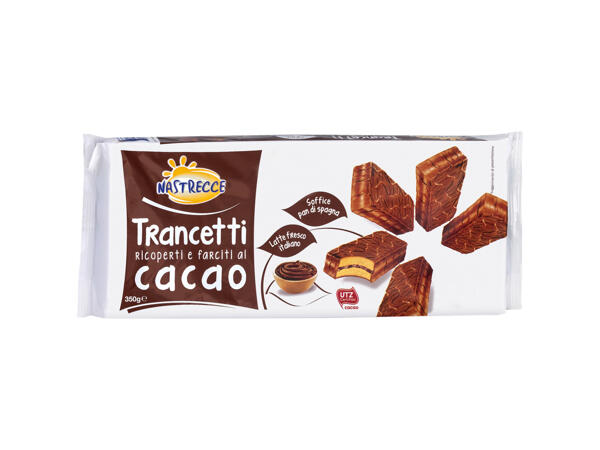 Chocolate Cakes with Chocolate Cream Filling