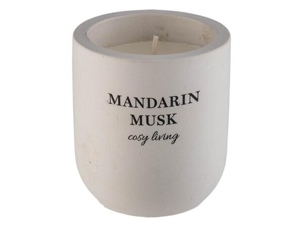 Scented candle