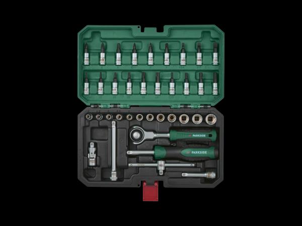 Socket Set with Swivel Head Ratchet Handle