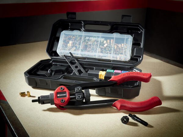 Rivet Nut Tool with Accessories