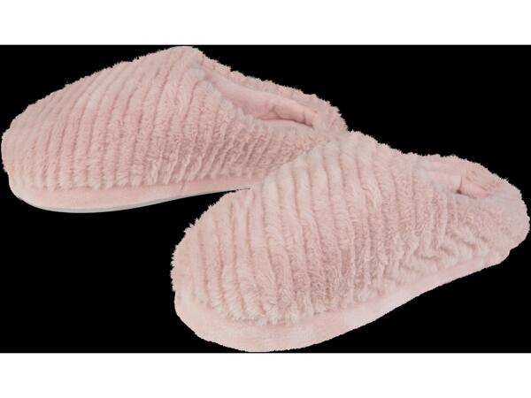 Ladies' Slippers