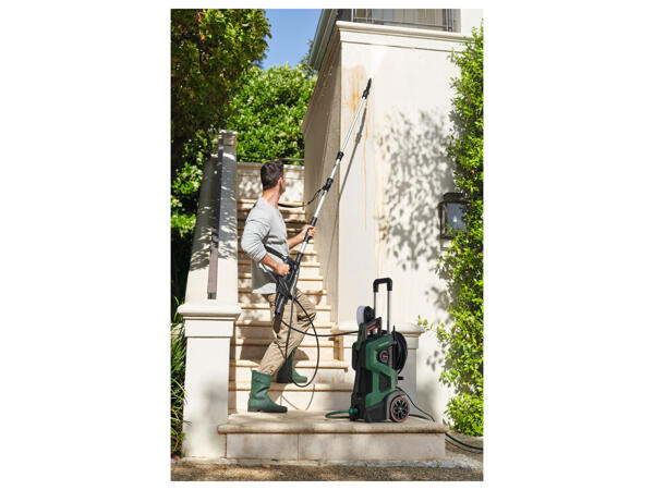 2400W Pressure Washer