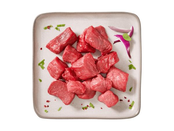 Frisches Rindsgulasch gewürfelt