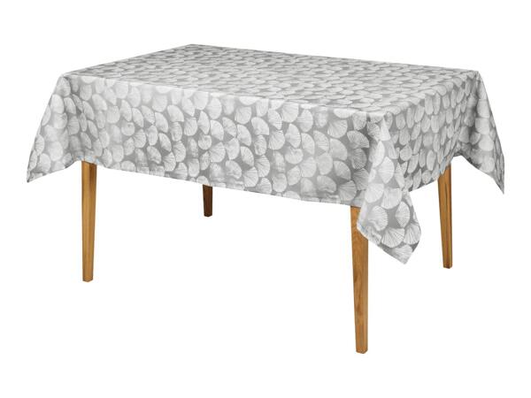 Tablecloth With Seashell Pattern