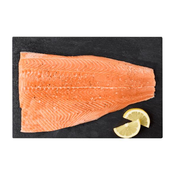 GOLDEN SEAFOOD 	 				Hel lakseside