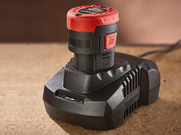 PARKSIDE(R) 12 V batteri og oplader 2 Ah