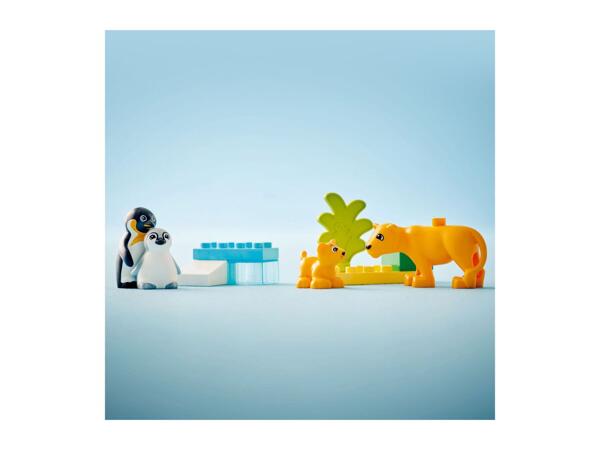 Wild Animal Families: Penguins & Lions Play Set