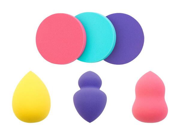 Assortiment d'éponges cosmétiques