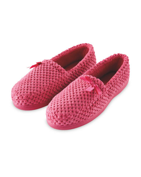 Avenue Ladies Pink Slippers