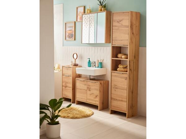 Mirrored cabinet