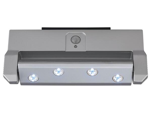 Led sensor light