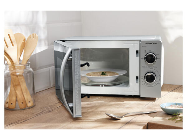 700W Microwave