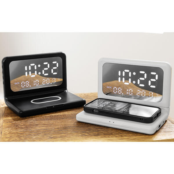 Digitaler Wecker mit Ladestation