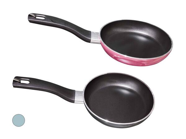 Petite poêle en aluminium
