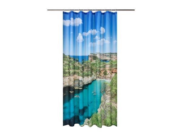 Shower Curtain With Vibrant Design