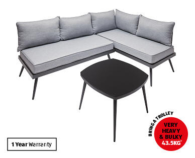 Outdoor Lounge