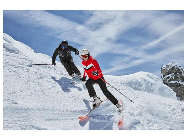 Lyžařská a snowboardová helma